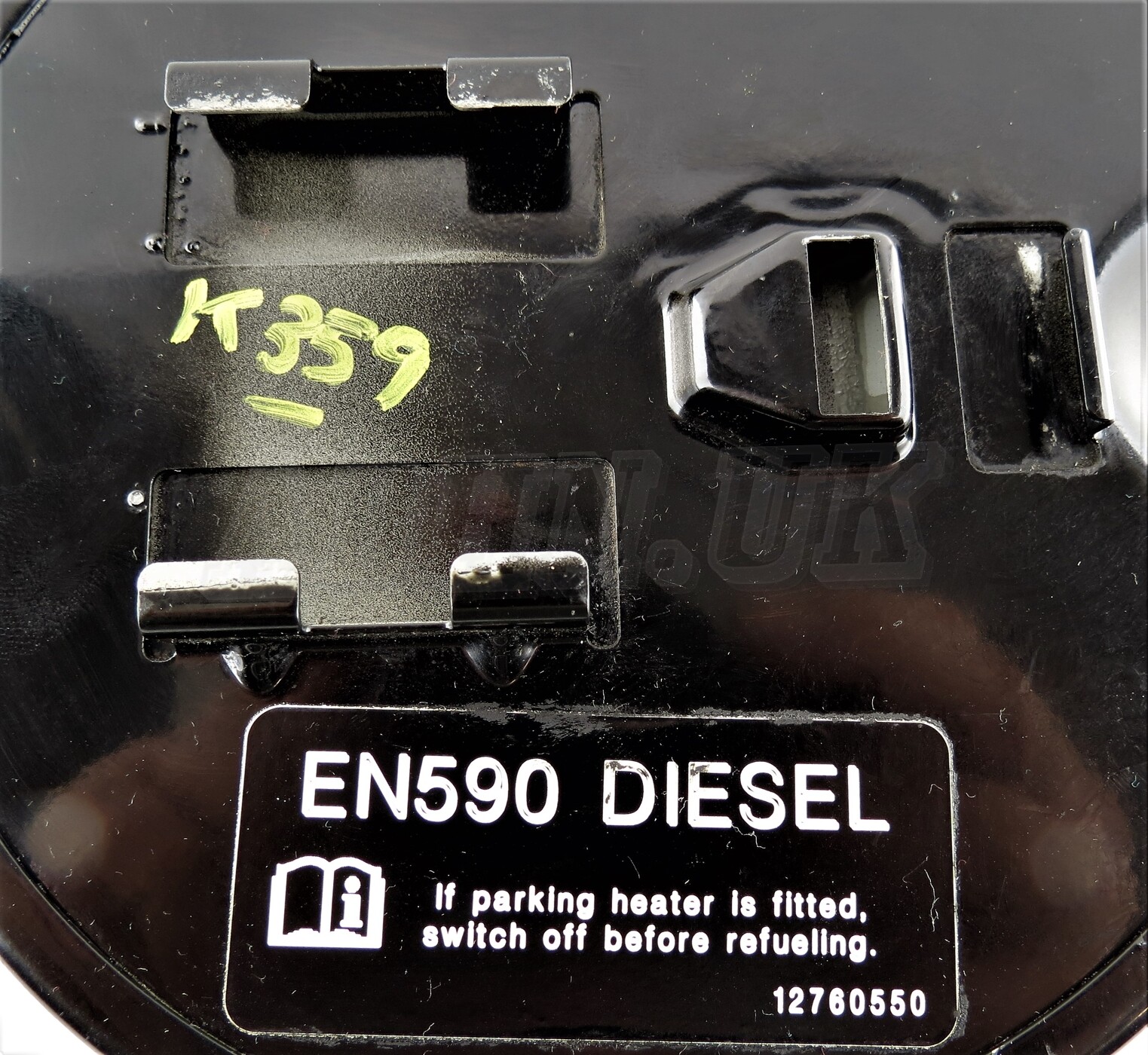 Saab 9-3 YS3F /2002-2012 Saloon/ Convertible Fill-in Fuel Flap Cover Jet Black - Image 4