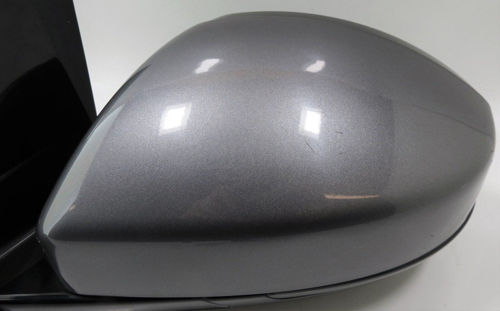 Discovery Sport L550 LHD 14-21 Left Side Power Folding Door Mirror 12-Wires Grey - Image 2