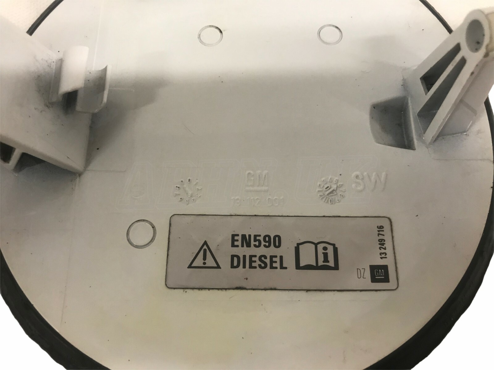 Vauxhall Opel Astra H MK5 (2004-2011) Fuel Filler Flap Cover 13112001 SW White - Image 4