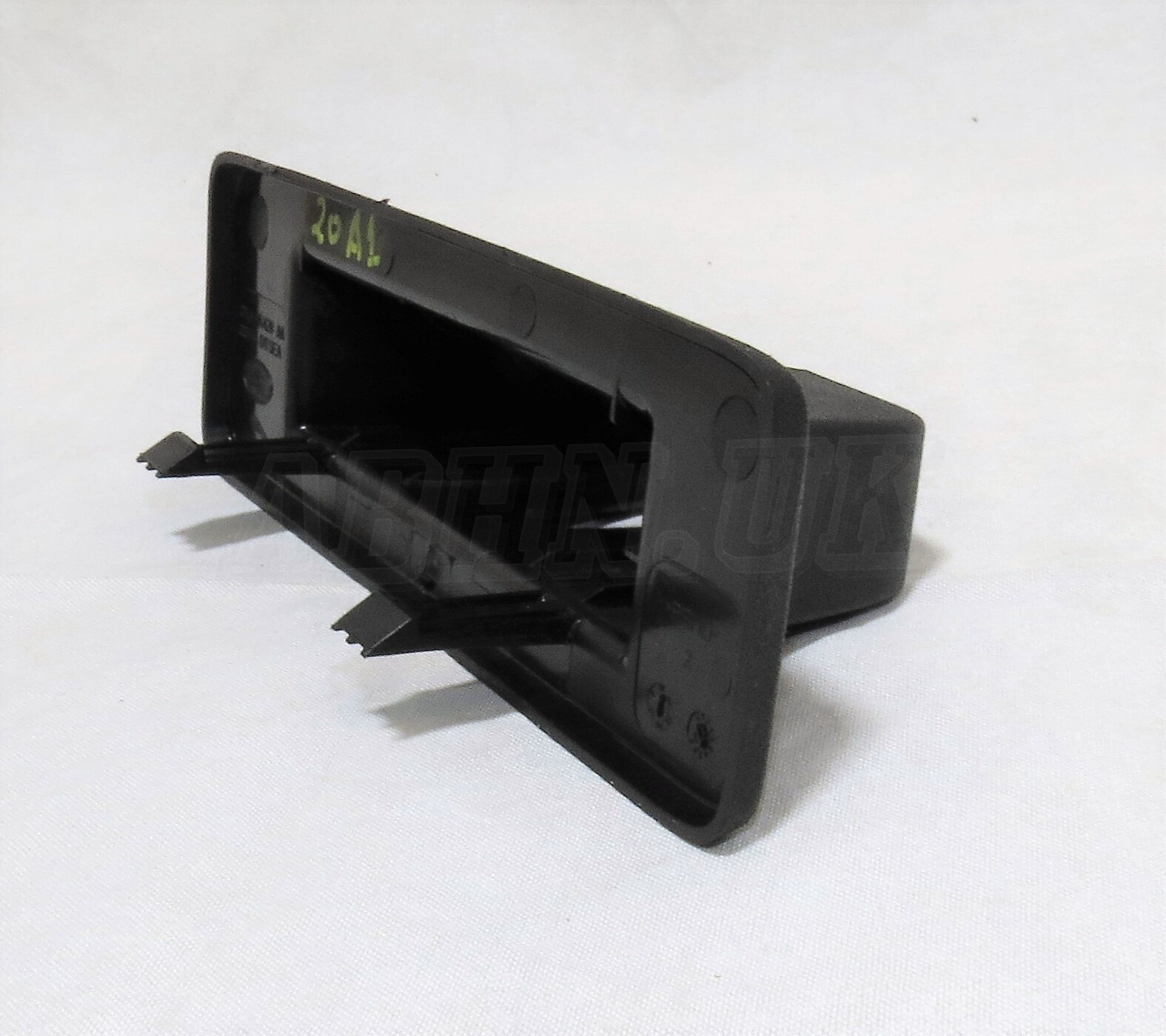Range Rover Sport L494 Genuine Tailgate Boot Lock Mechanism Cover CPLA46420AA - Image 8
