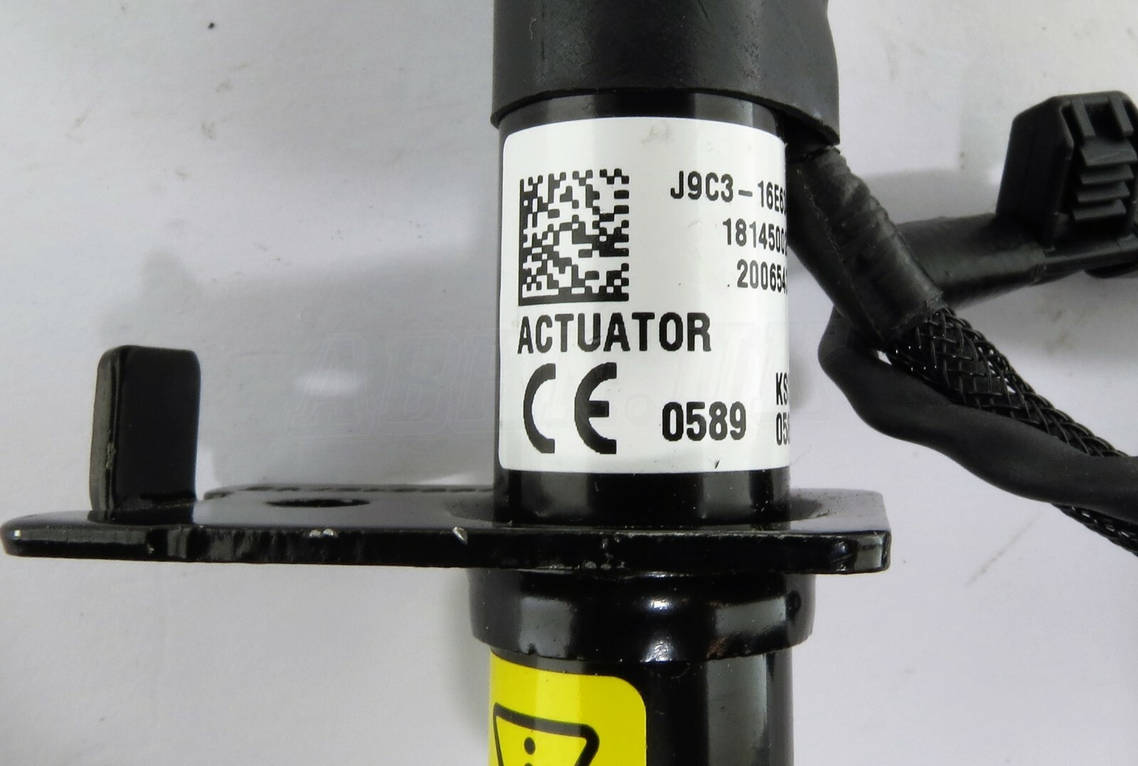 J9C3-16E634-AC Land Rover Jaguar Genuine L or R Side Bonnet Pedestrian Actuator - Image 8