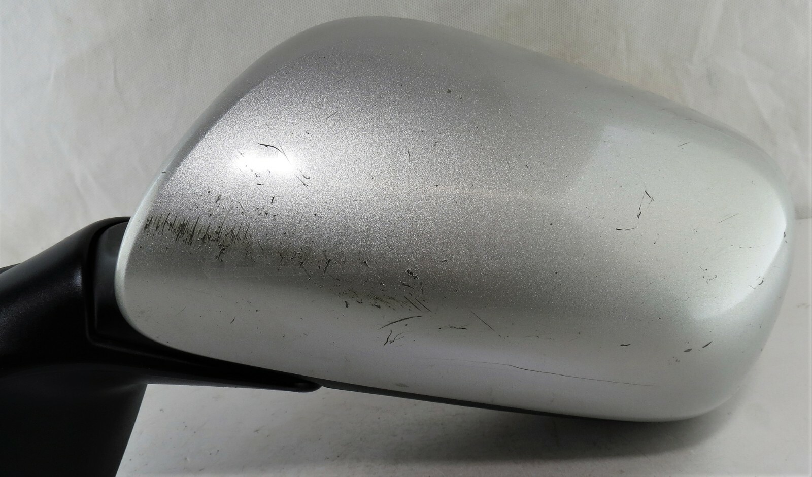 Toyota Auris E15 Hatchback (06-12) Left Side Electric Heated Door Mirror Silver - Image 2