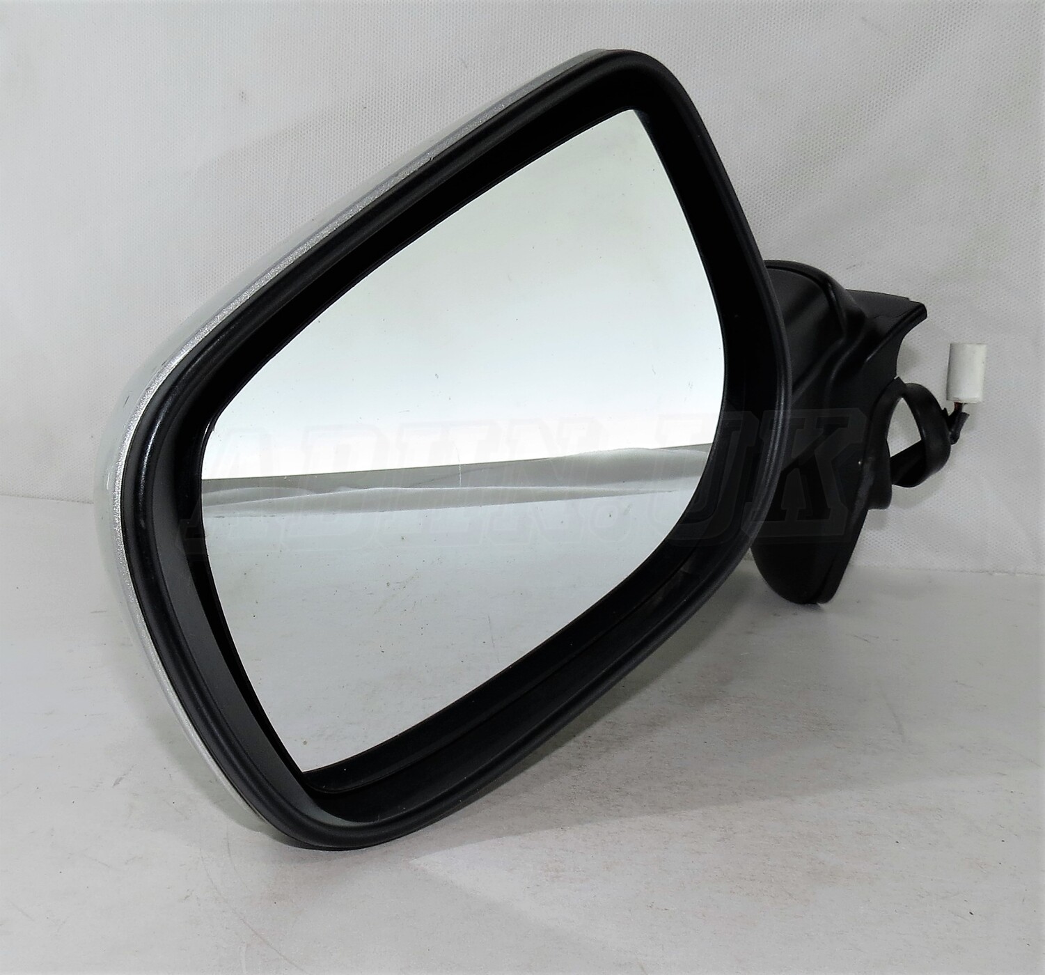 Toyota Auris E15 Hatchback (06-12) Left Side Electric Heated Door Mirror Silver - Image 4