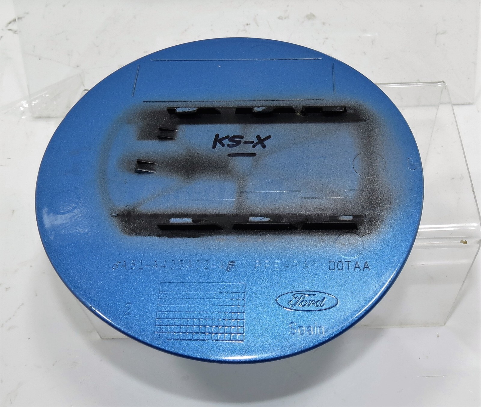 Genuine Ford Fiesta MK6 /2008-2012 Fuel Flap Cover 8A61-A405A02-AF Vision Blue - Image 3