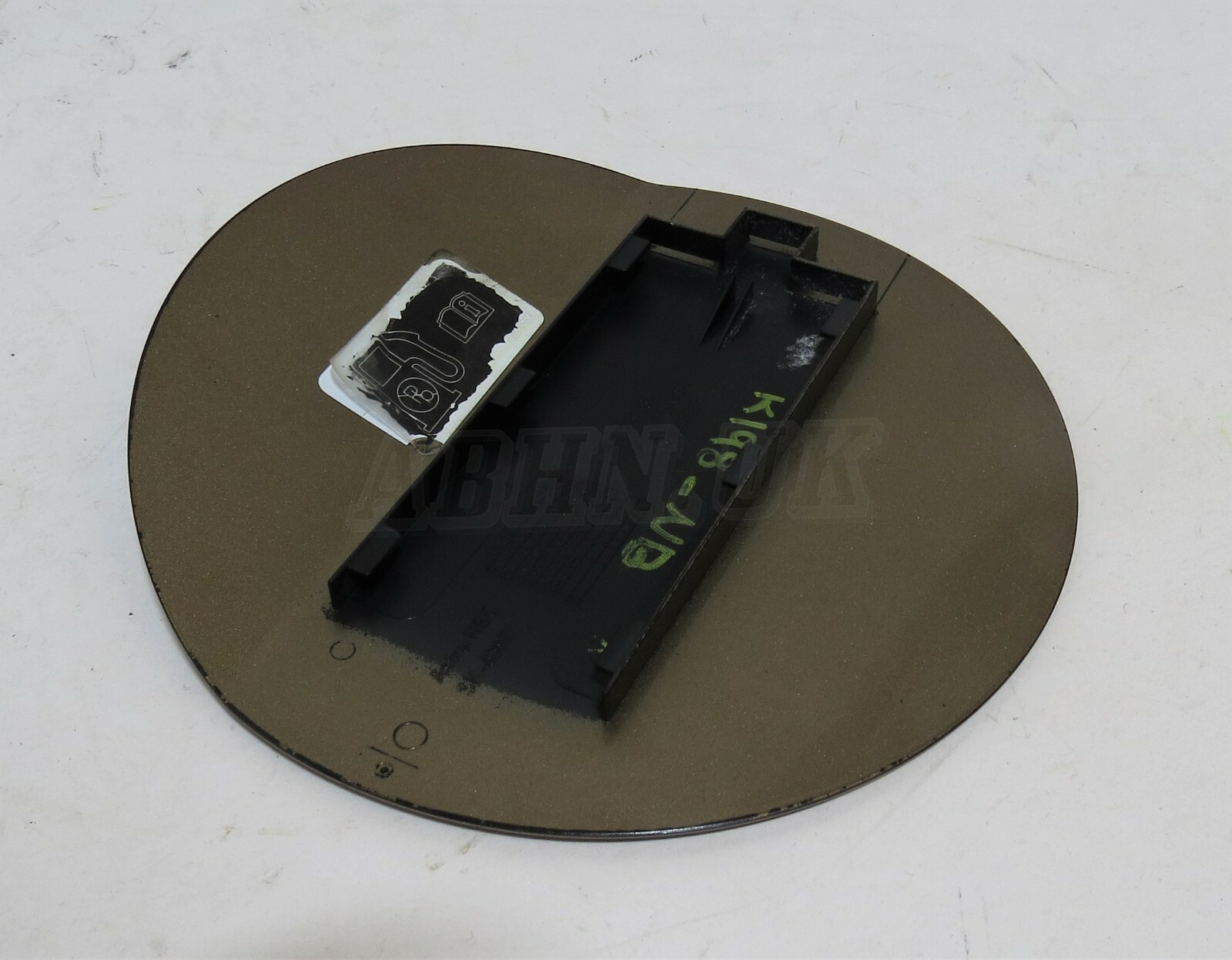 Vauxhall Astra J MK6 /09-15 Fuel Flap Cover 13281384 HB5 Noblesse Bronze SK-6397 - Image 4