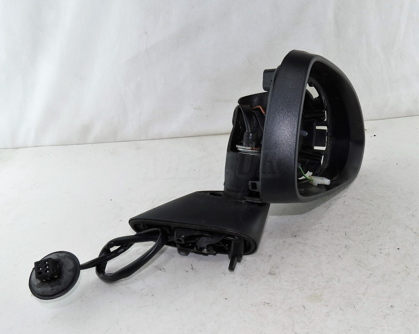 Vauxhall Corsa D E (06-18) Right Side Electric Heated Wing Mirror Housing Only - Image 5