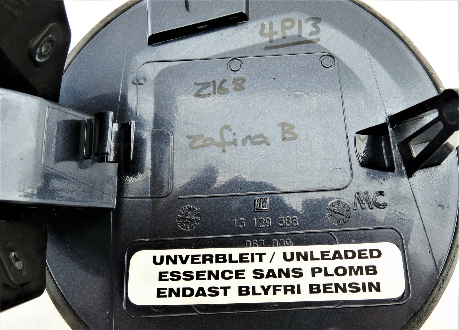 Vauxhall Zafira B MK2 (05-14) Fuel-In Flap Cover 13129588 MC Met Metro Grey - Image 6