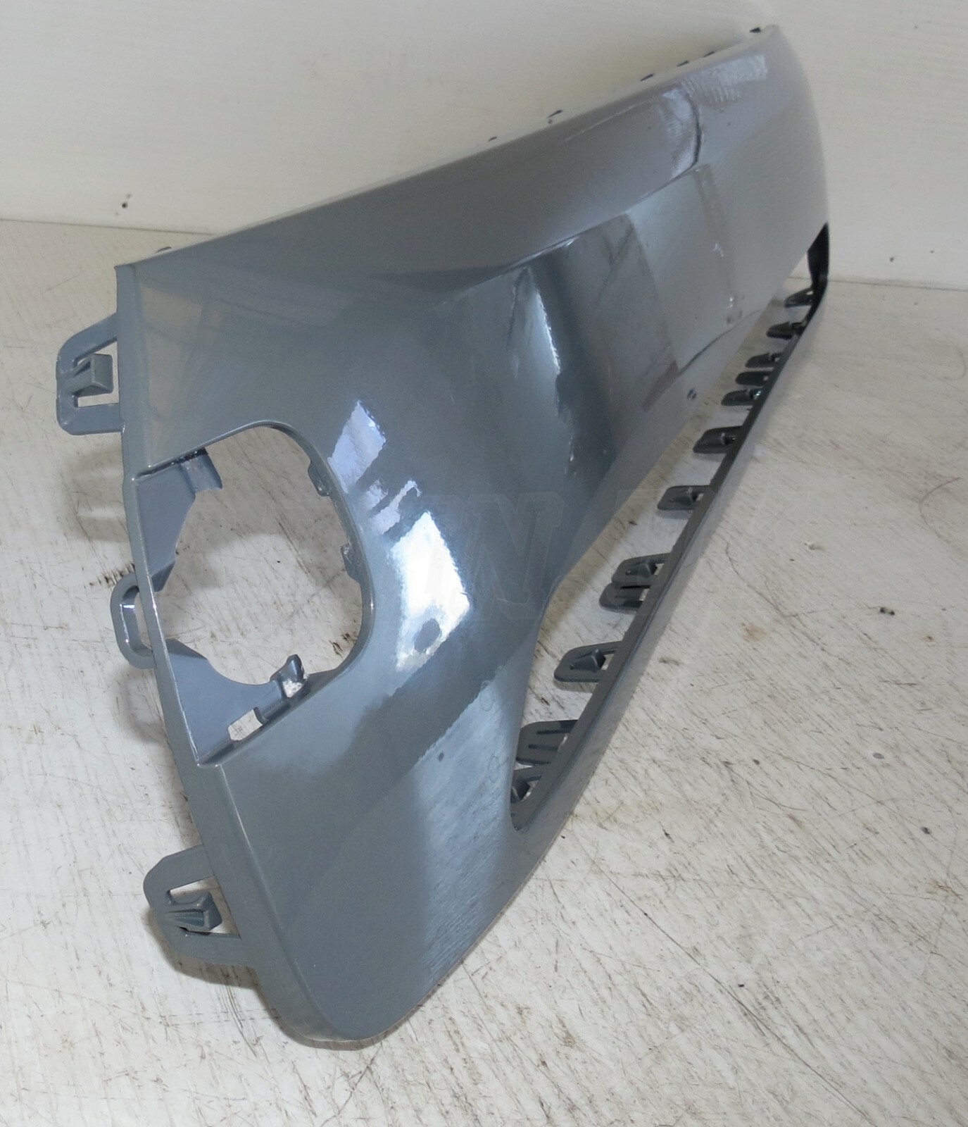 Mini One Cooper LCi2 Genuine Front Facing Bumper Middle Panel Moonwalk Grey - Image 5