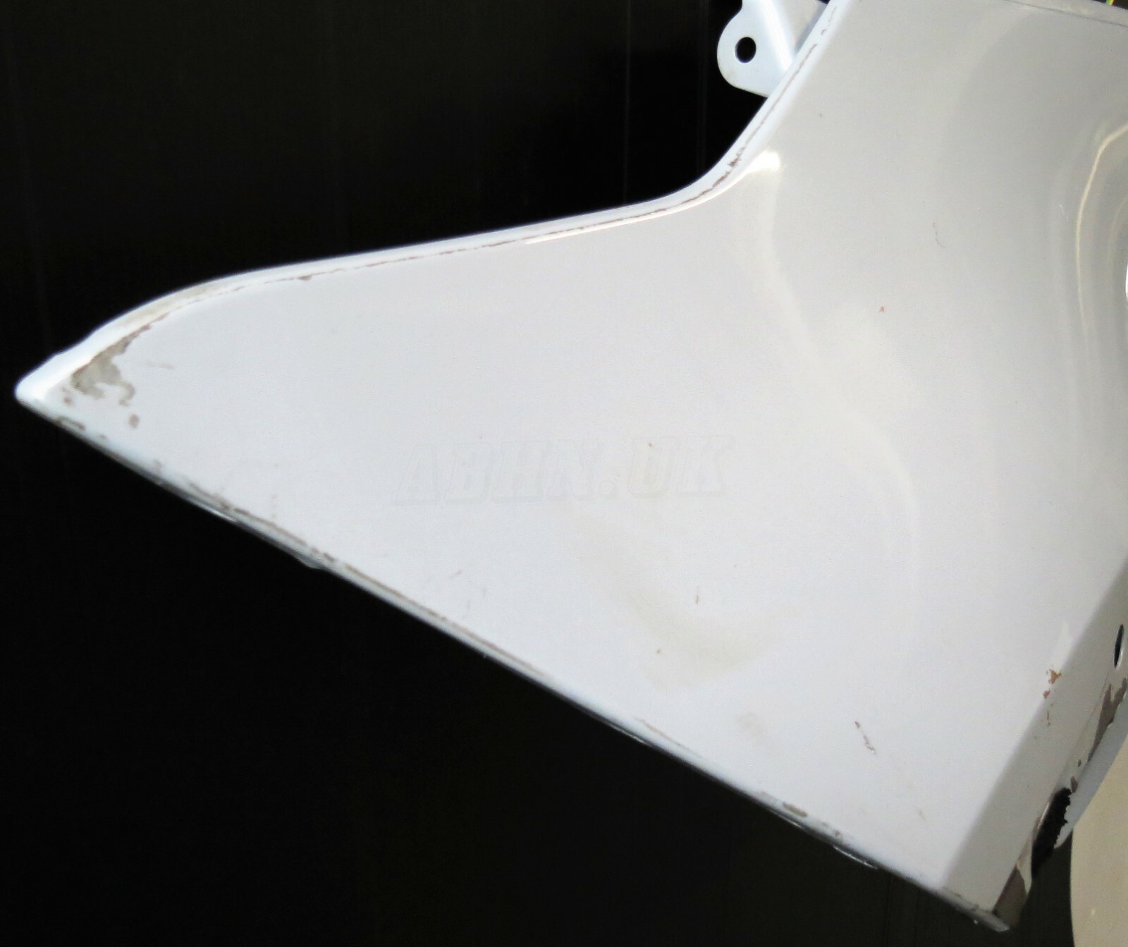 Discovery V/ 5 L462 Genuine Left Hand Side Wing Bare in Panel Yulong White NAK - Image 4