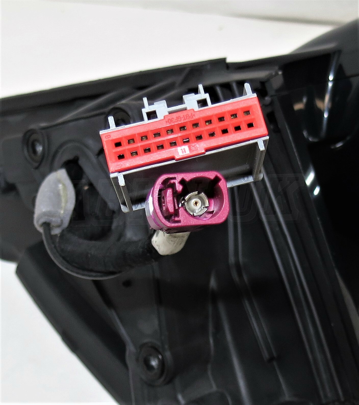 Discovery Sport L550 LHD /21-25 Power Folding Left Door Mirror Housing 21-Wires - Image 9