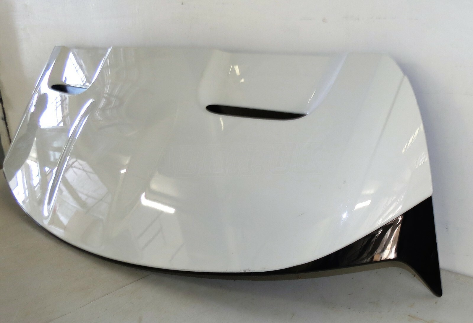 Land Rover Range Rover Velar L560 Genuine Rear Tailgate Spoiler Fuji White - Image 5