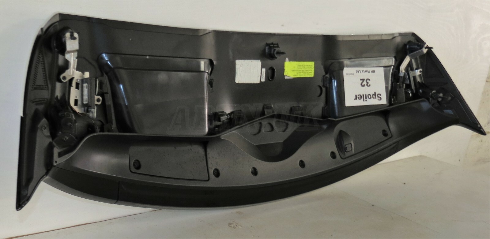 Land Rover Range Rover Velar L560 Genuine Rear Tailgate Spoiler Fuji White - Image 6