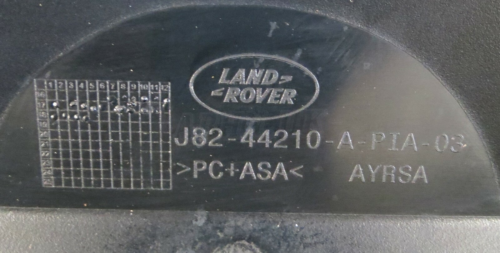 Land Rover Range Rover Velar L560 Genuine Rear Tailgate Spoiler Fuji White - Image 8