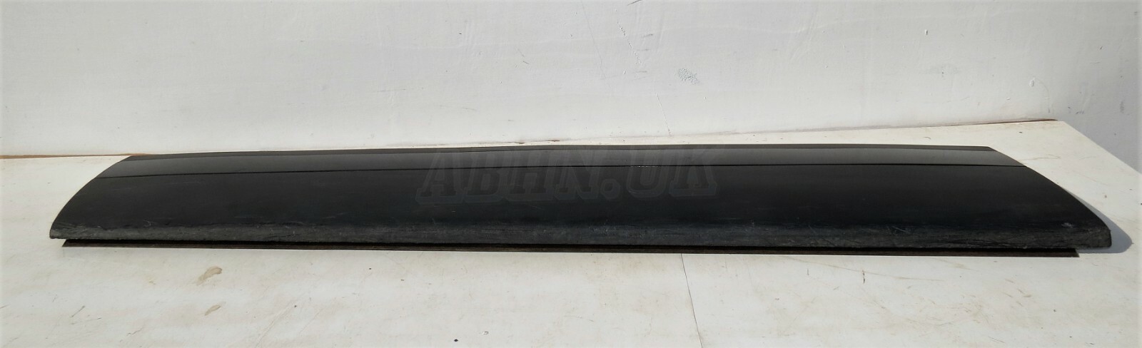 Range Rover Velar Front Left Side Door Cladding Grained Lower Mould Trim Grained - Image 4