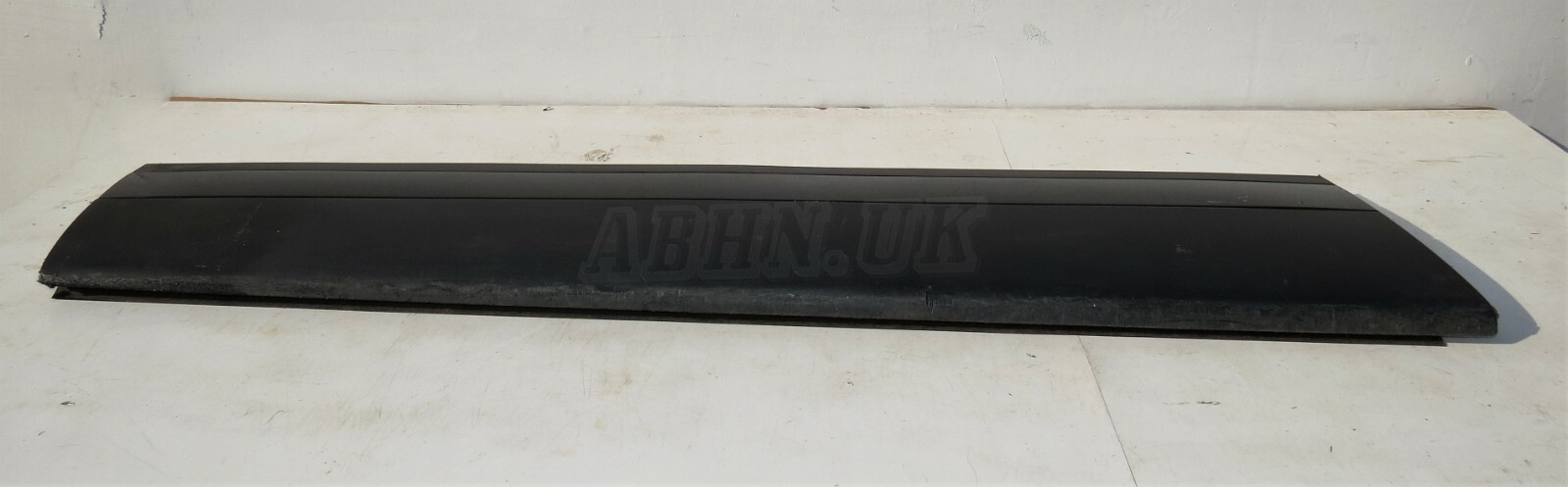 Range Rover Velar Front Left Side Door Cladding Lower Mould Trim Plastic Grained - Image 4
