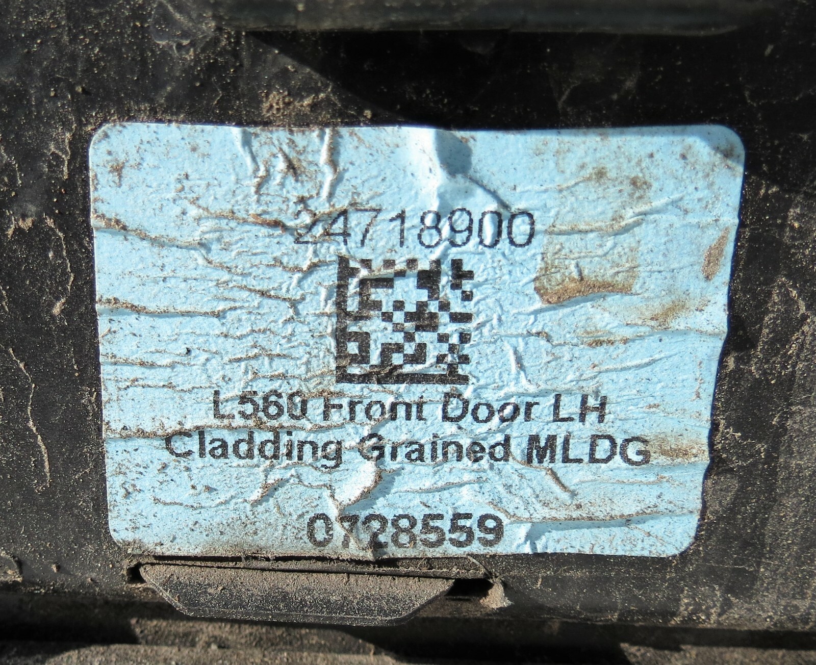 Range Rover Velar Front Left Side Door Cladding Lower Mould Trim Plastic Grained - Image 8