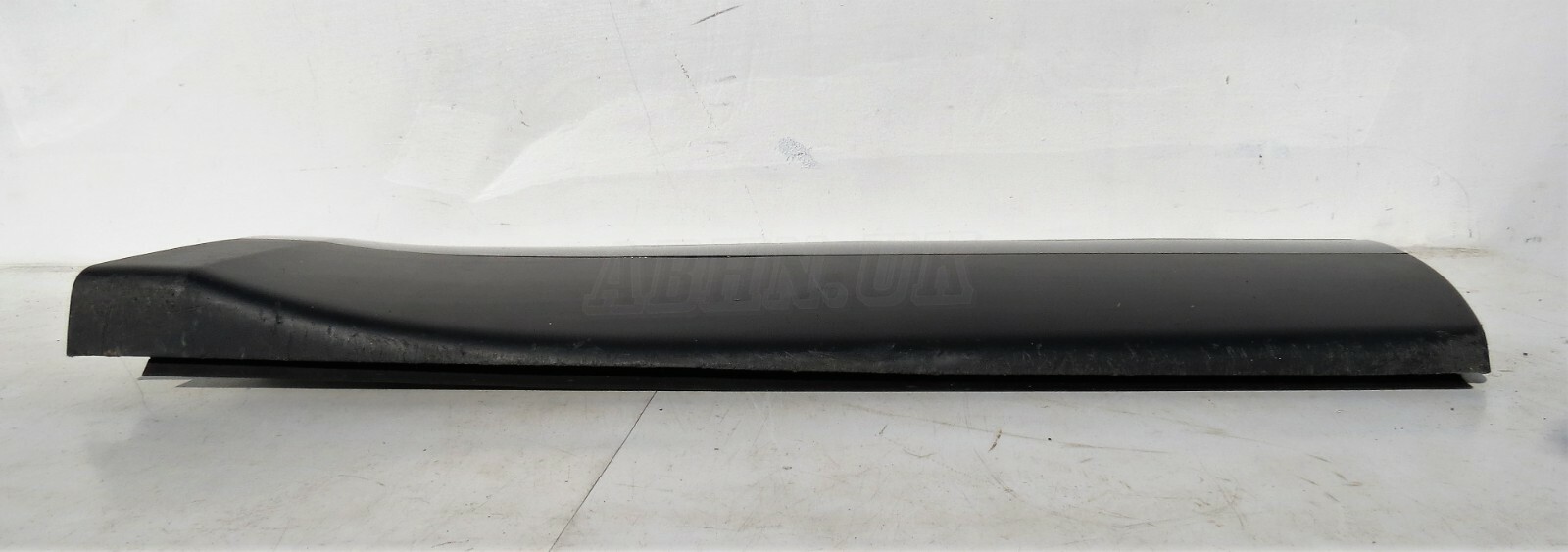 Range Rover Velar Rear Right Side Door Clad Lower Moulding Trim Grain Glos Black - Image 4