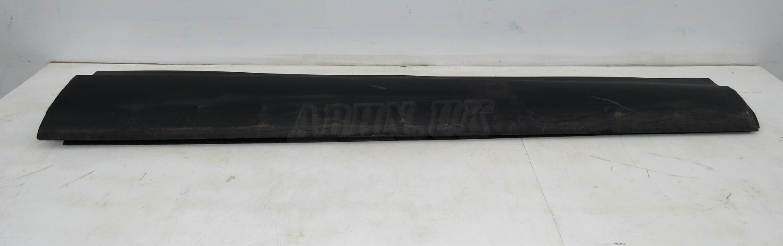 127 Land Rover Discovery 5 Right Side Exterior Door Cladding Moulding Trim Grain - Image 4