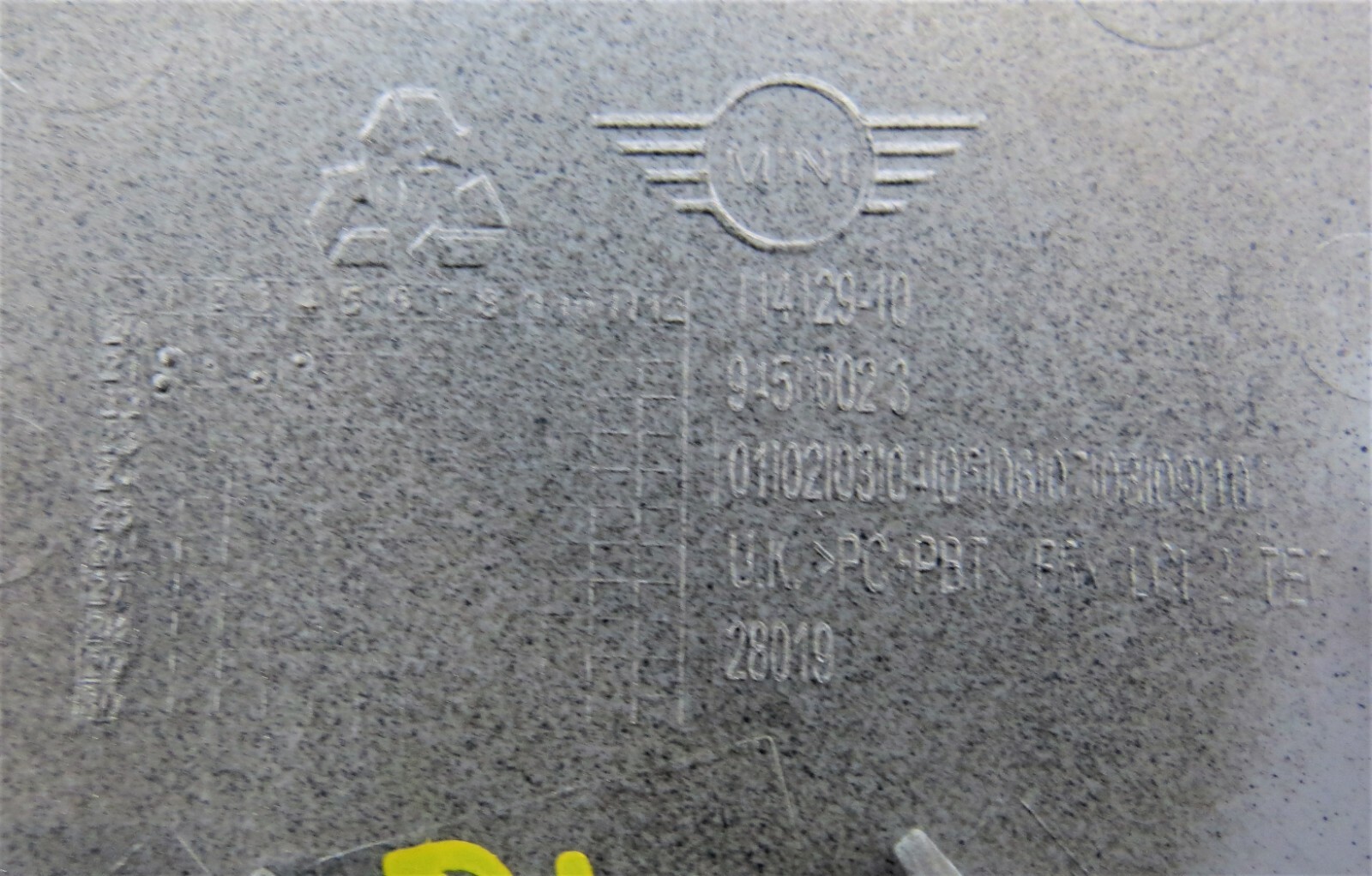 9450602 Mini One Cooper S Classic LCi2 Front Bumper Towing Eye Cover Moonwalk gr - Image 4