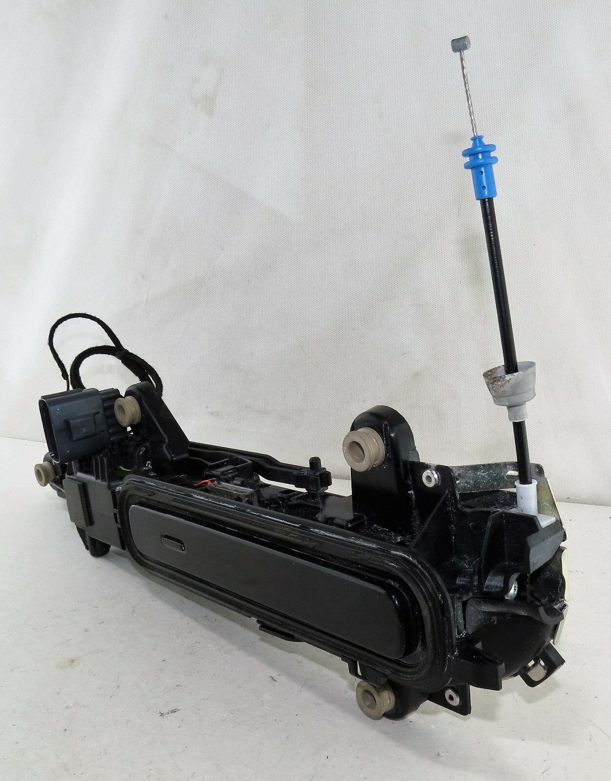 Range Rover Velar L560 Front Right RHF Door Handle J8A2-22400-AC Santorini Black - Image 3