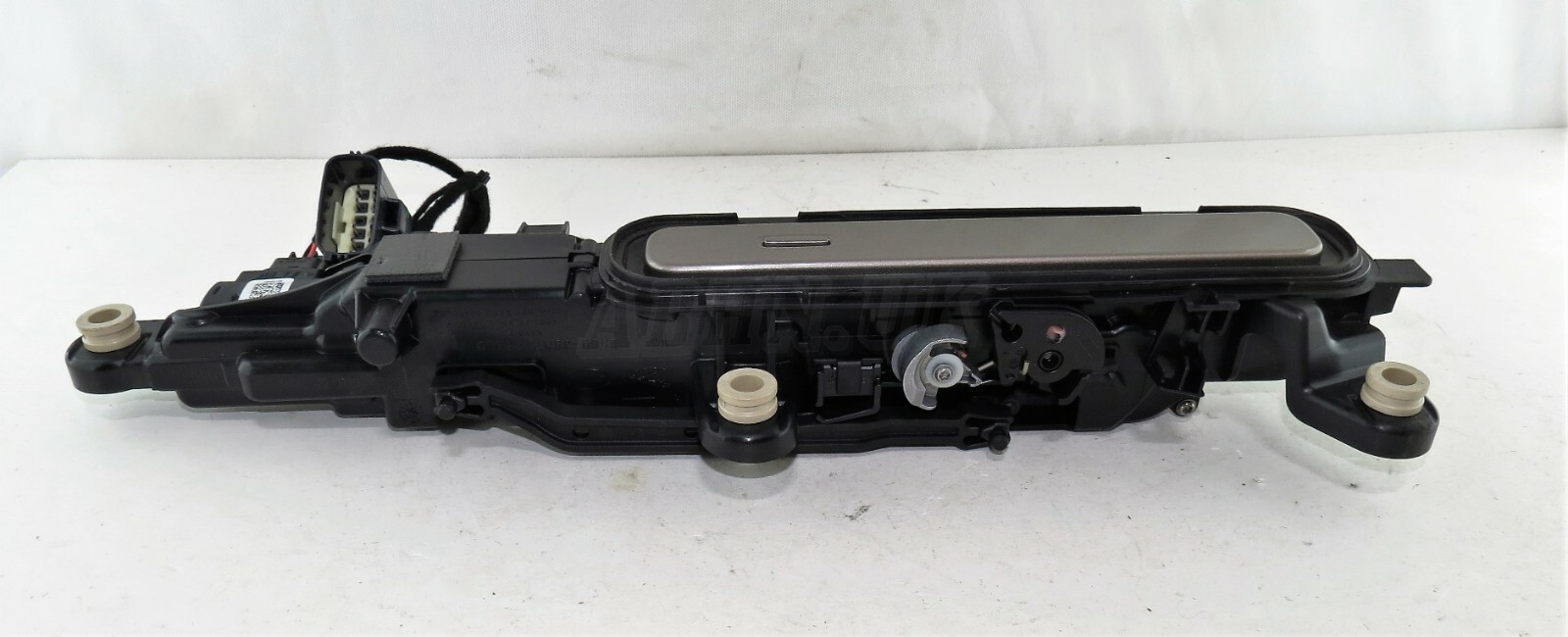 Range Rover Velar L560 Rear Right Side Door Handle J8A2-26600-AD Kaikoura Stone - Image 4