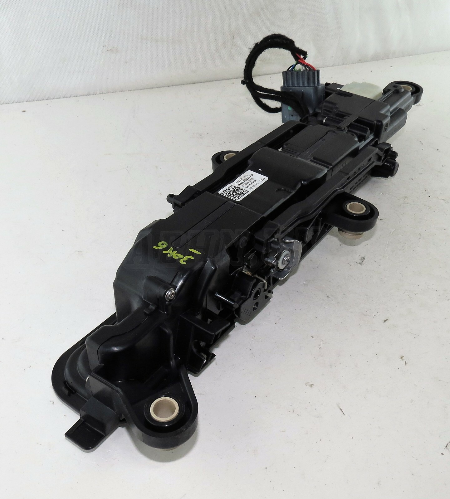 Range Rover Velar L560 Rear Right Side Door Handle J8A2-26600-AD Kaikoura Stone - Image 5