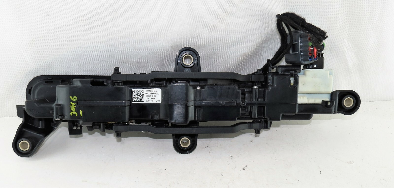 Range Rover Velar L560 Rear Right Side Door Handle J8A2-26600-AD Kaikoura Stone - Image 7