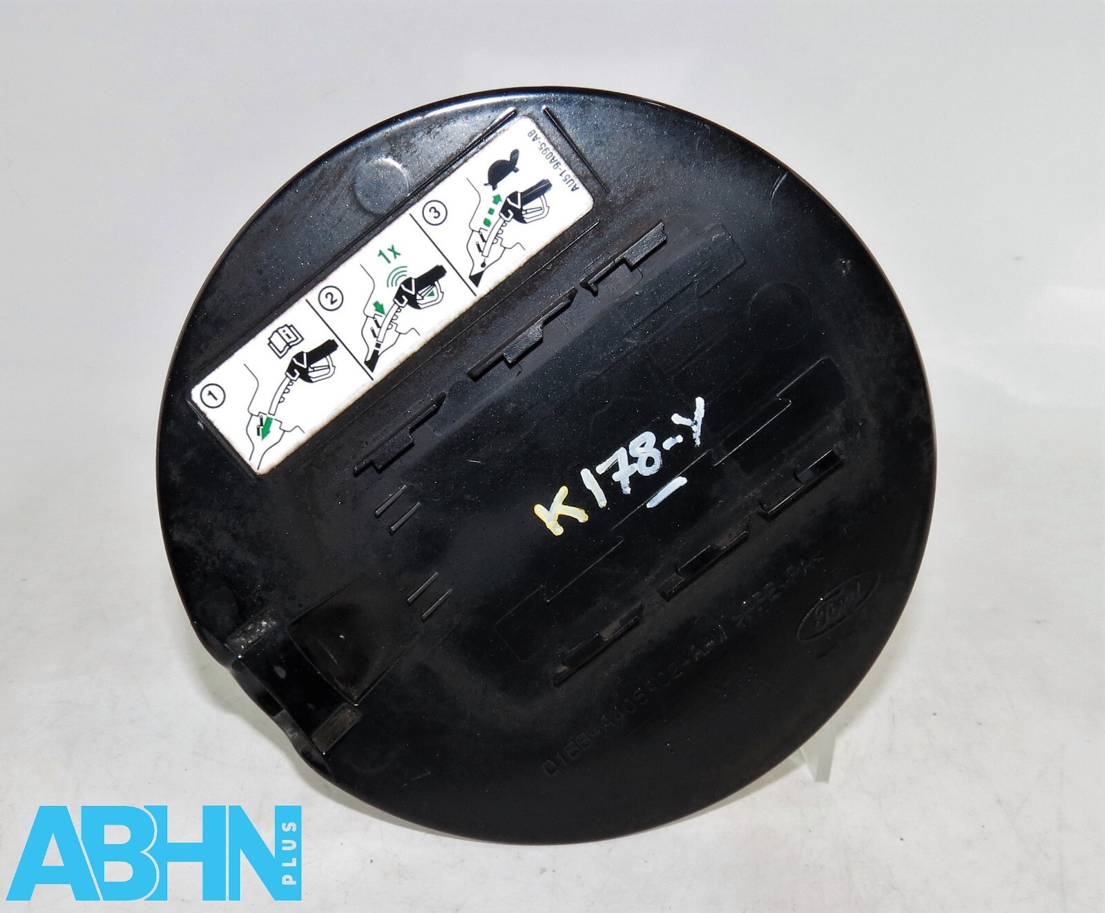 Genuine Ford Fiesta MK6/ Mk7 (2012-2017) Fuel Flap Cover D1BB-A405A02-AAW Black - Image 2