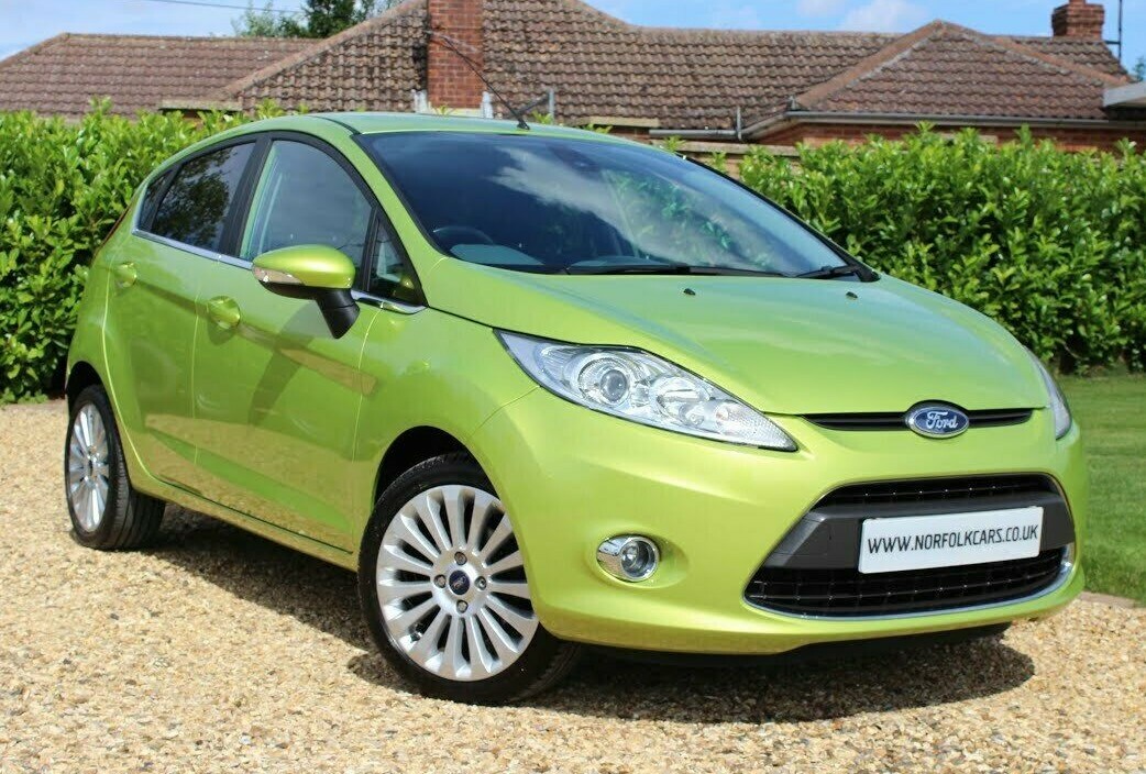 Genuine Ford Fiesta MK6/ Mk7 (2012-2017) Fuel Flap Cover D1BB-A405A02-AAW Black - Image 3