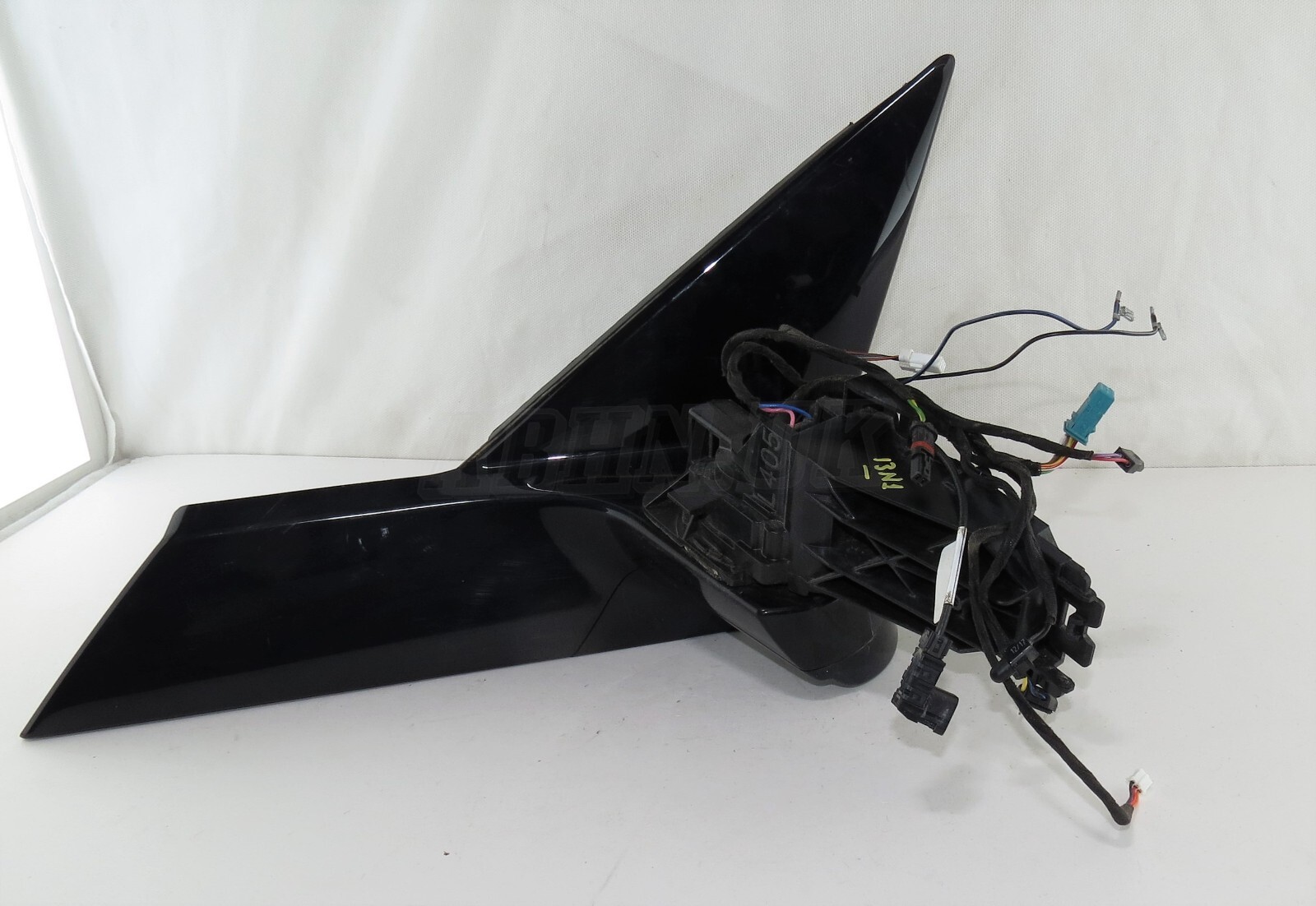 Discovery 5 L462 (19-22) RHD Left Side Door Mirror Base & Harness KY32-17683-JA - Image 3