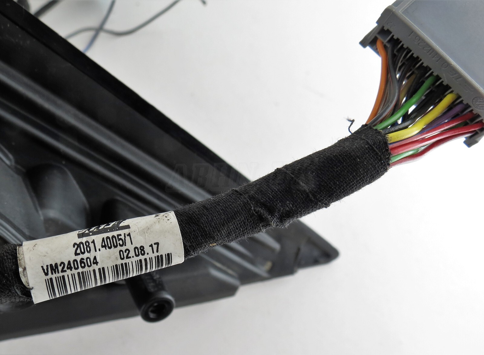 Discovery 5 L462 (19-22) RHD Left Side Door Mirror Base & Harness KY32-17683-JA - Image 8