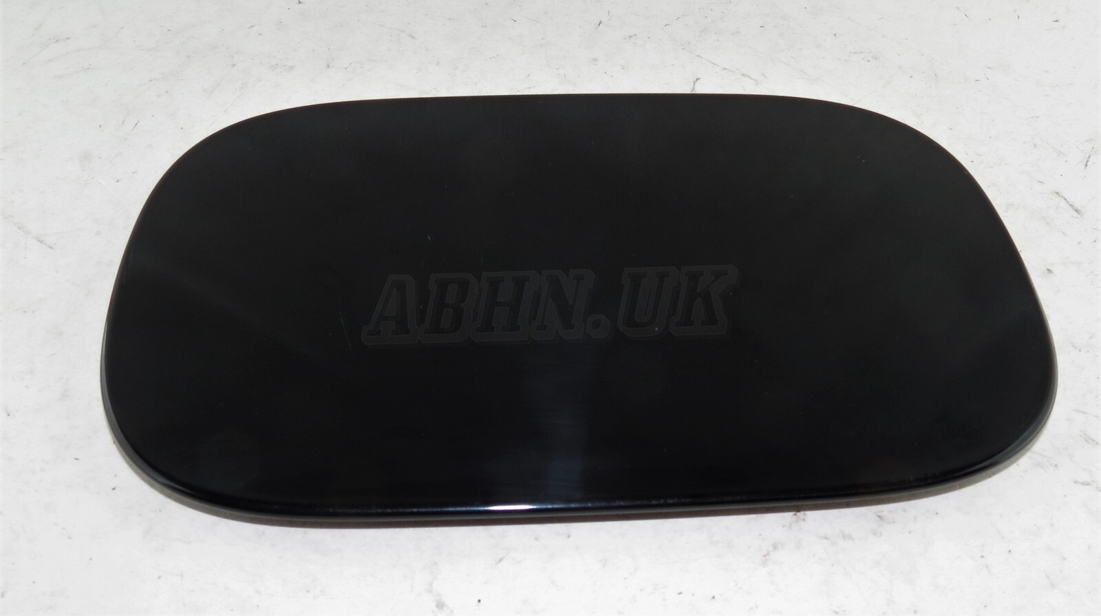 Range Rover Sport L320 (05- 13) Fuel Flap Cover BPA790040 118839 Metallic Black - Image 2