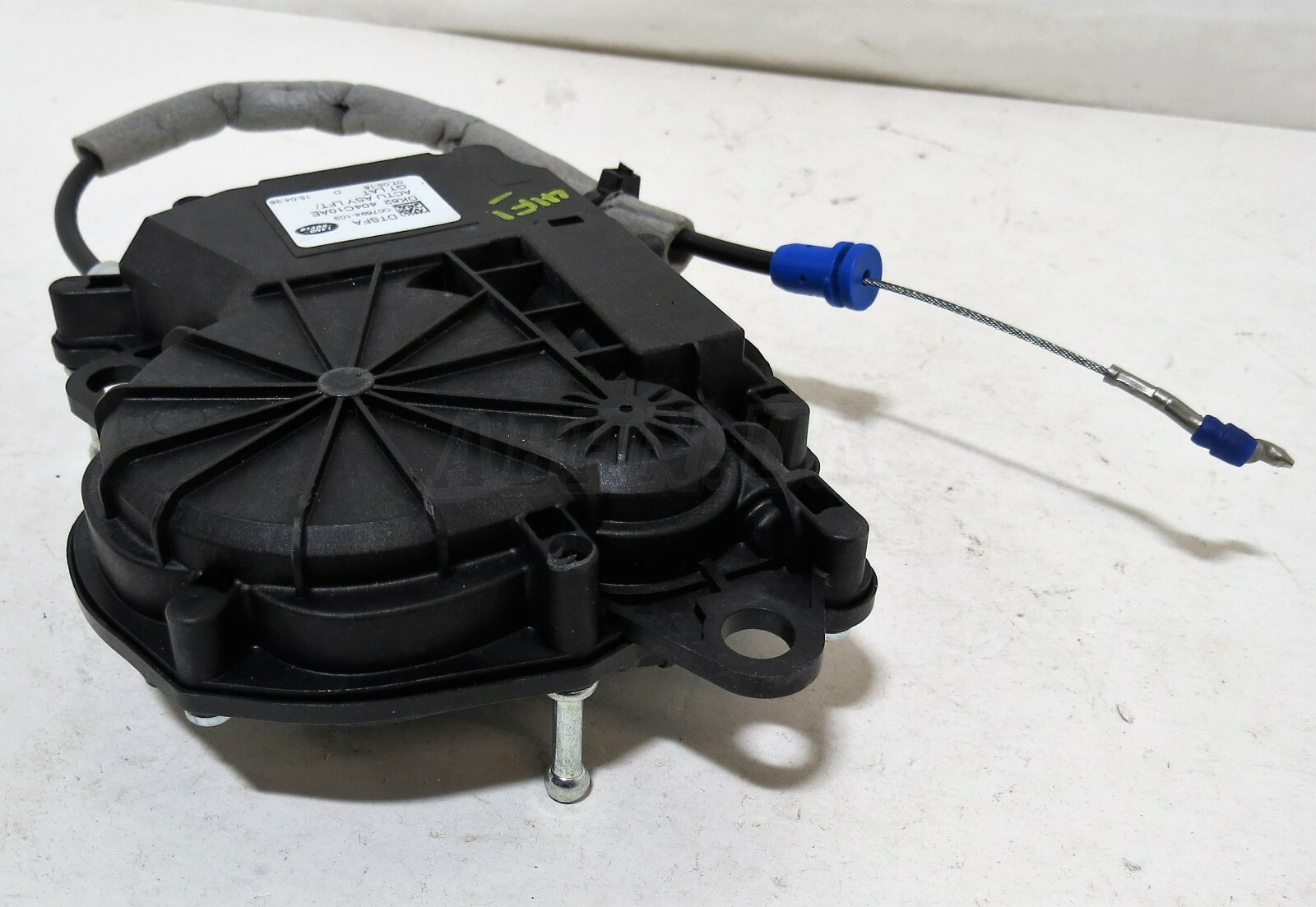 Discovery 5 MK5 L462 Tailgate Actuator Auto Pull/ Double Lock DK62-404C10-AE - Image 3