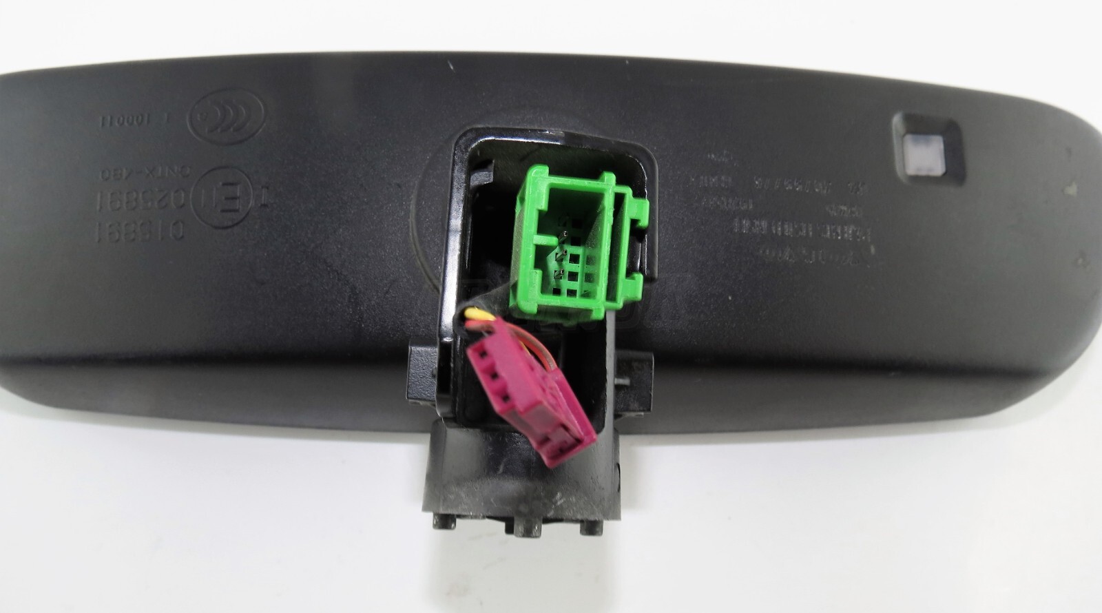 Volvo C30 C70 S40 MK2 V50 (2006-2013) Auto-Dimming Rear View Mirror 30799776 - Image 9