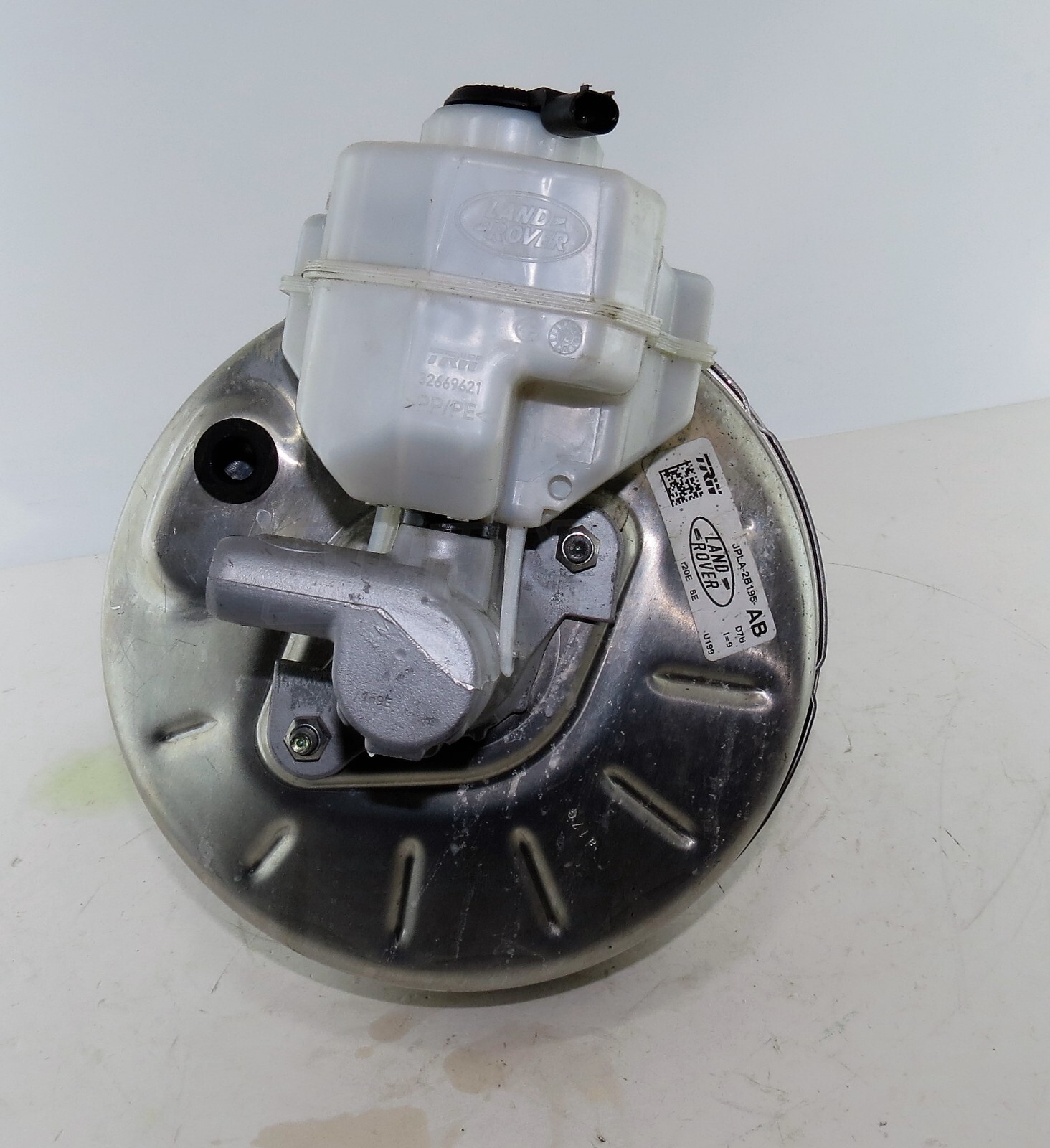 Range Rover Sport L494 Master Cylinder Brake Servo & Reservoir JPLA-2B195-AB - Image 6