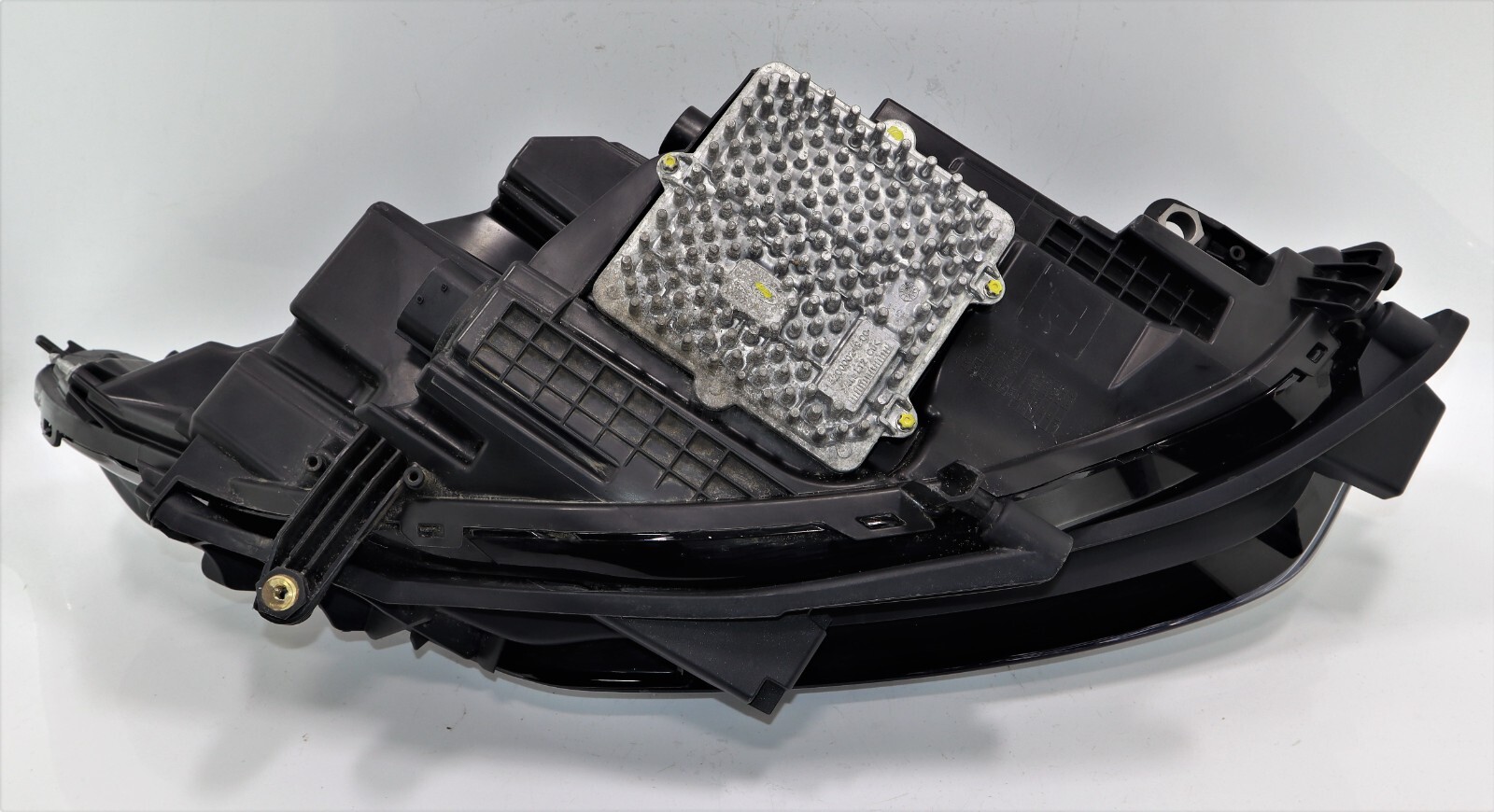 LK7213W029BA Land Rover Discovery Sport L550 Left Side LOW RT Headlight Unit - Image 8