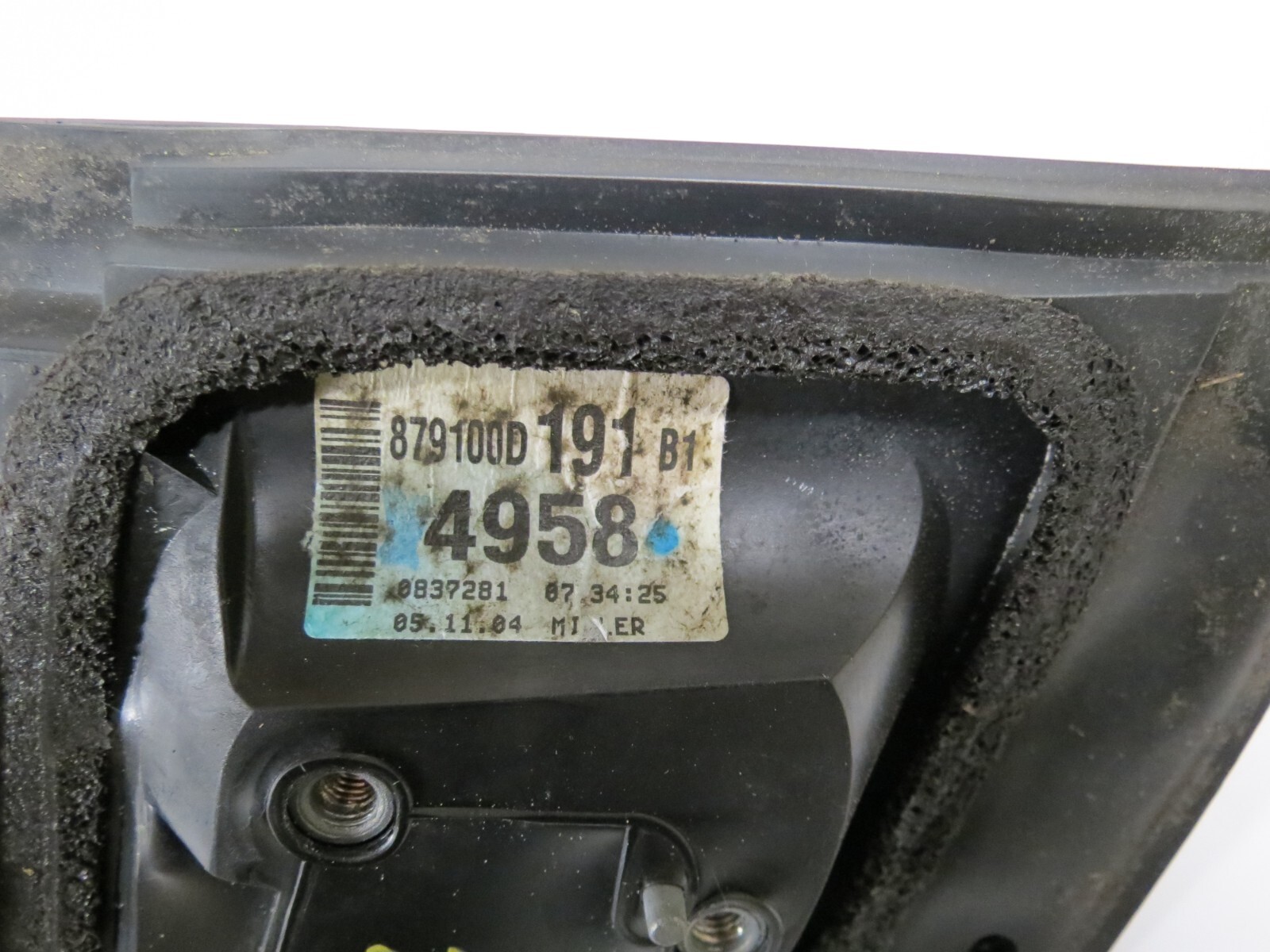 Toyota Yaris MK1 Vitz /99-05 Right Side Electric Wing Mirror Met Silver 3-Wires - Image 5