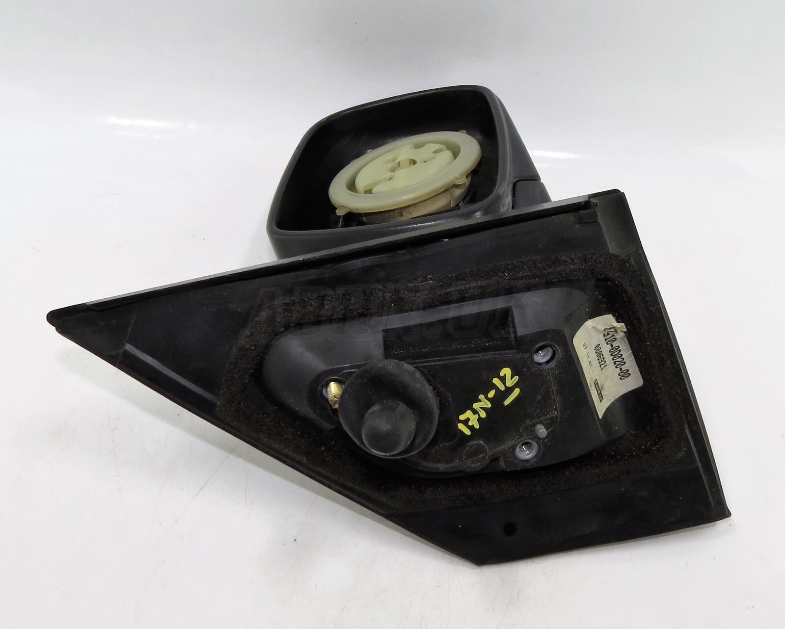 Toyota Yaris MK1 Vitz (1999- 2005) Right Side Manual Door Mirror Black/ No Glass - Image 7