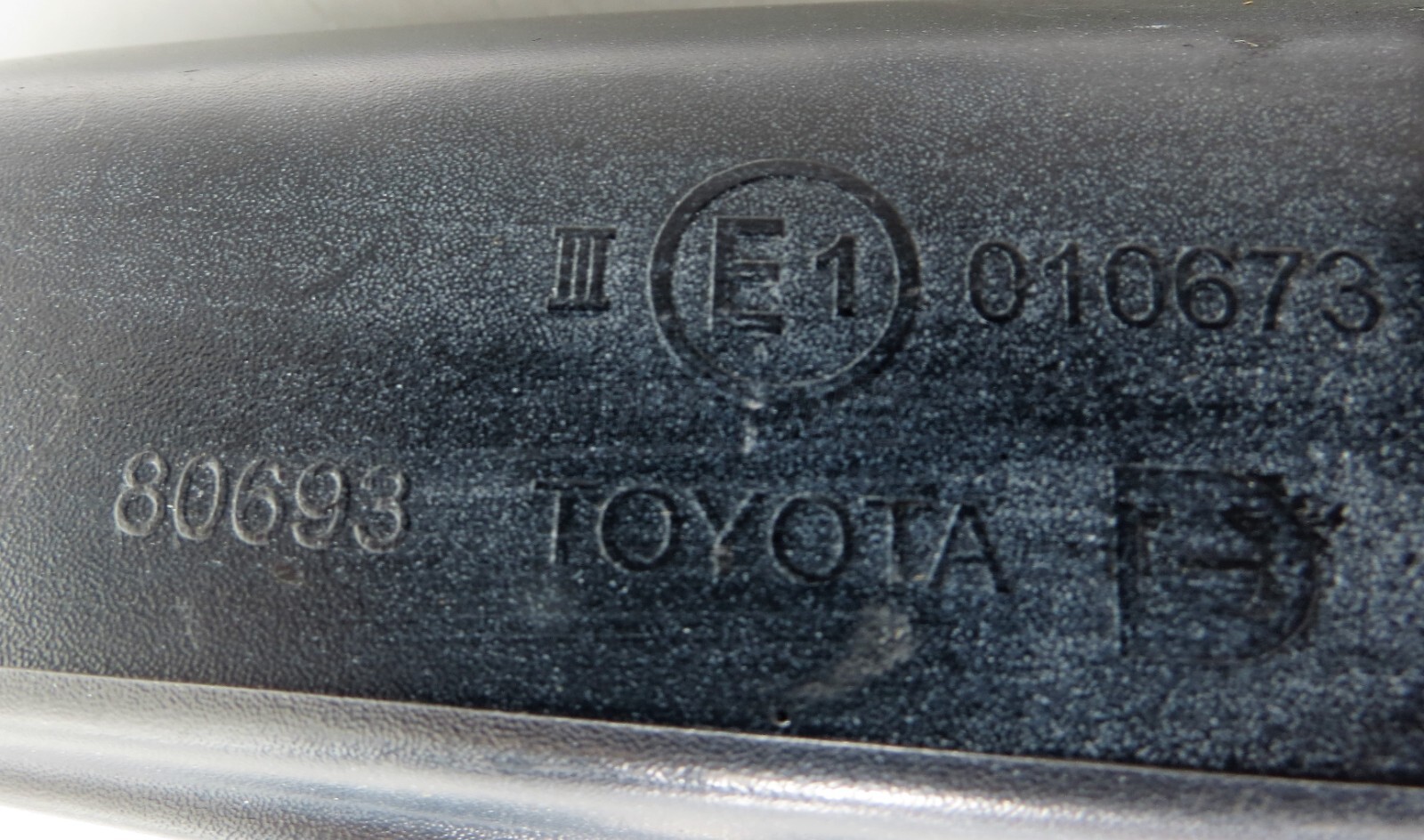 Toyota Yaris MK1 Vitz (1999- 2005) Right Side Manual Door Mirror Black/ No Glass - Image 9