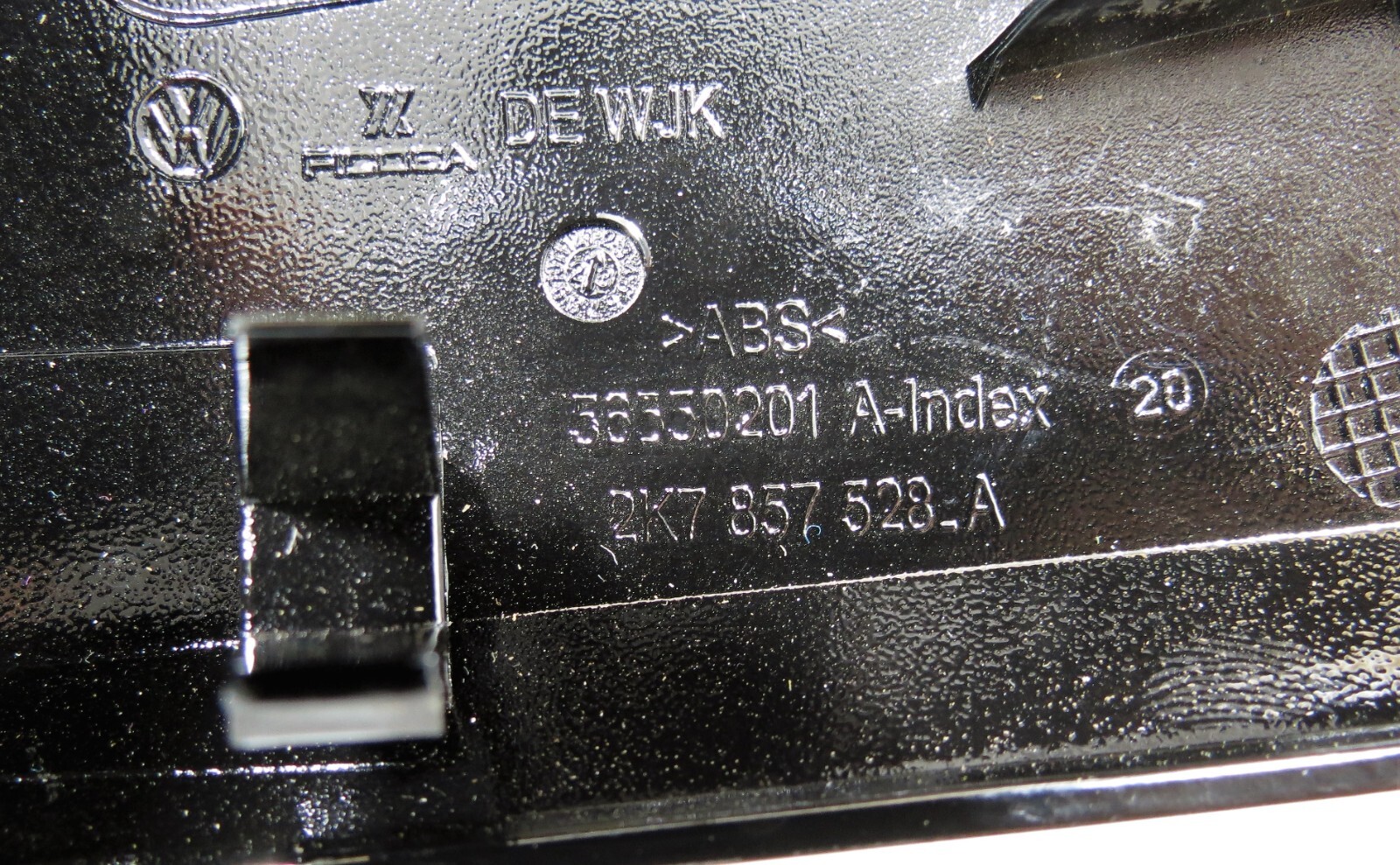 2K7857528A VW Caddy V MK5 21-23 Genuine Right Side Wing Mirror Cover Gloss Black - Image 7