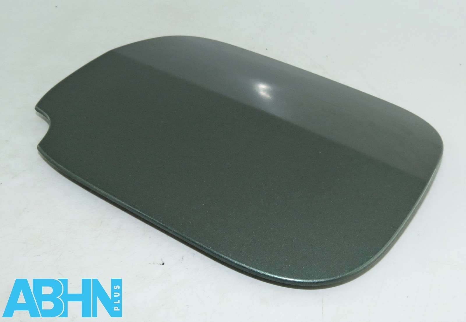 Renault Clio III MK3 05-13 Fuel Cover Flap Cover 8200290088 Metallic Light Green - Image 6