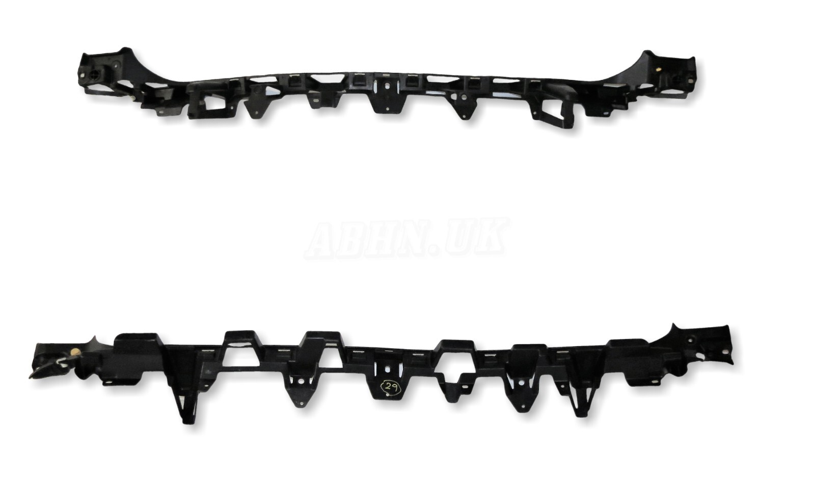 LR Discovery 5 MK5 L462 /15-23 Rear Bumper Middle Plastic Bracket HY32-17B861-AC