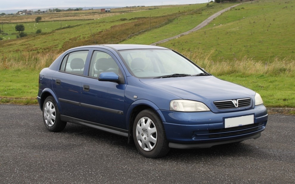 Vauxhall Astra G MK4 98-05 Left Side Manual Adjustable Door Mirror Metallic Silv - Image 3