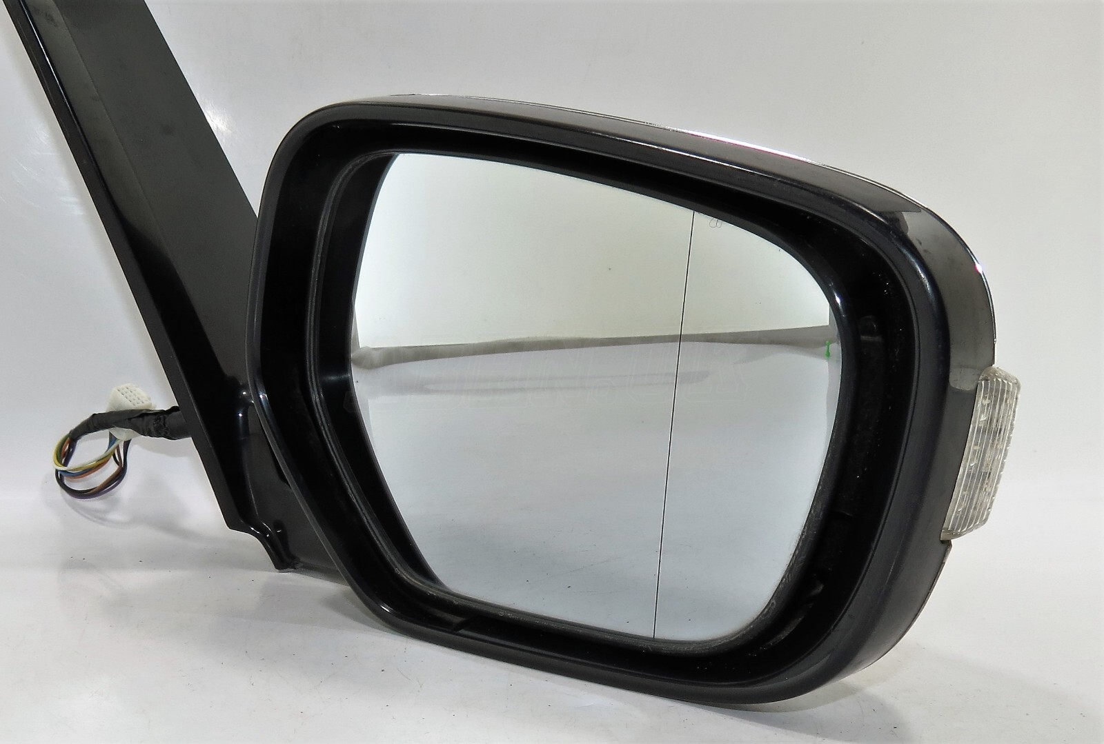 Mitsubishi Grandis (04- 11) Power Folding Right Door Mirror Chrome R7693 9-Wires - Image 11