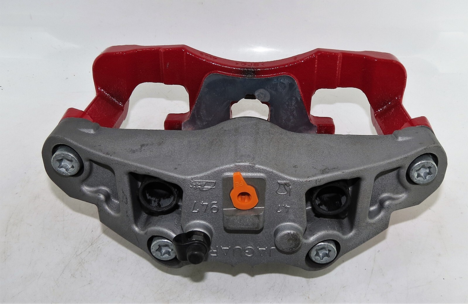 T2R7240 Jaguar F-Type XF Genuine New Front Left Brake Calliper Housing RED - Image 8