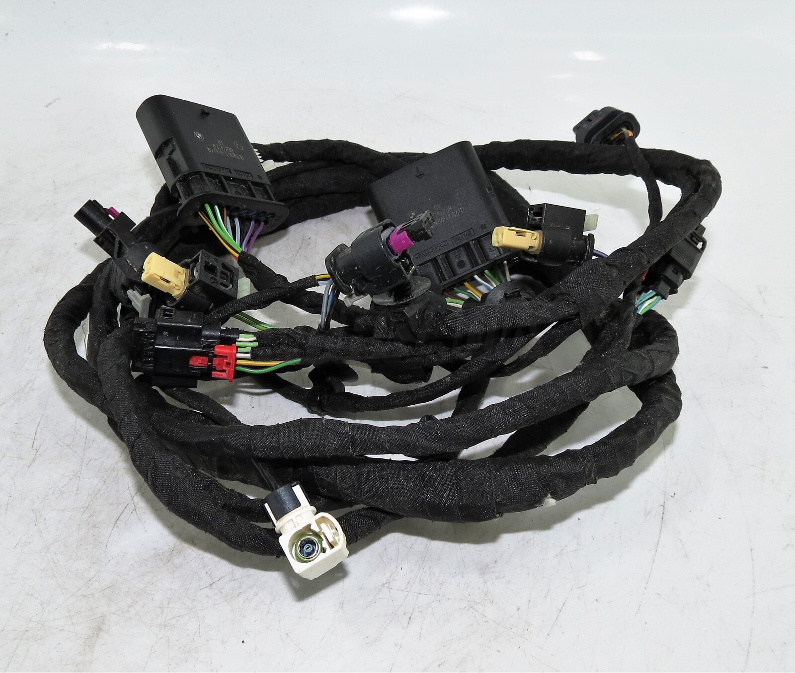 5A1DF68 BMW 4 Series G22 G23 Genuine Front Bumper Complete Wiring Harness - Image 4