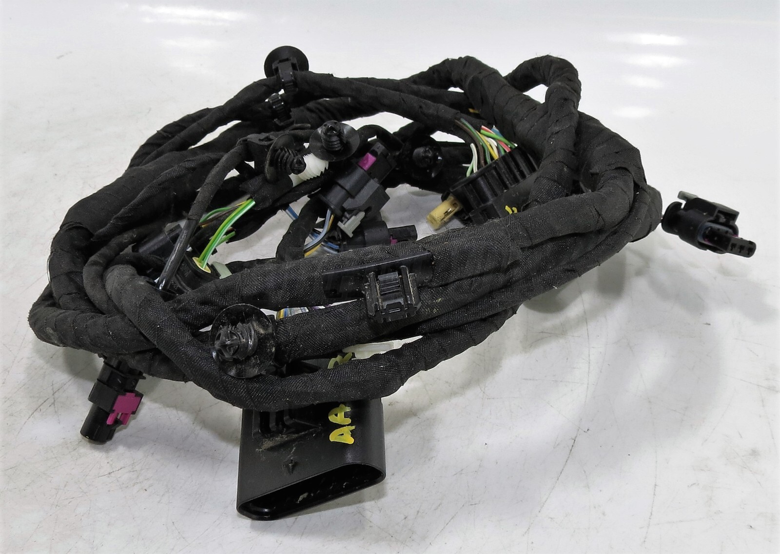 5A1DF68 BMW 4 Series G22 G23 Genuine Front Bumper Complete Wiring Harness - Image 7