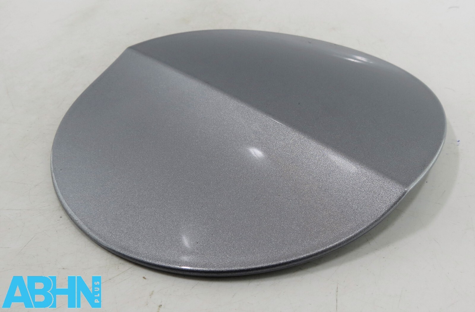 Audi A1 8X (2010 - 2018) Hatchback Fuel Flap Cover 8X0809907 VG5 Met Silver-Grey - Image 7