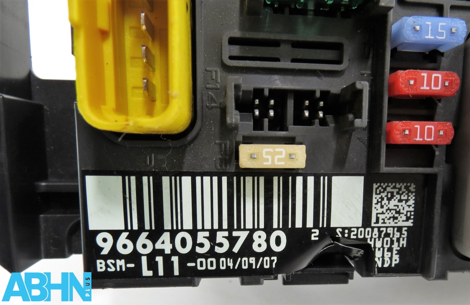 Citroen Peugeot BSM-L11-00 HW:01H SW: 6E Fuse & Relay Box 9664055780 Delphi - Image 9