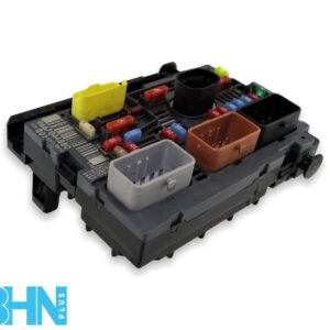 Citroen Peugeot BSM-R01-00 HW:227 SW: 8D Fuse & Relay Box 9667044880 Delphi